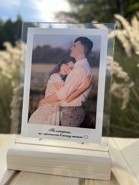 Стеклянные постеры с деревянной стойкой. Дизайн Polaroid PA5 фото