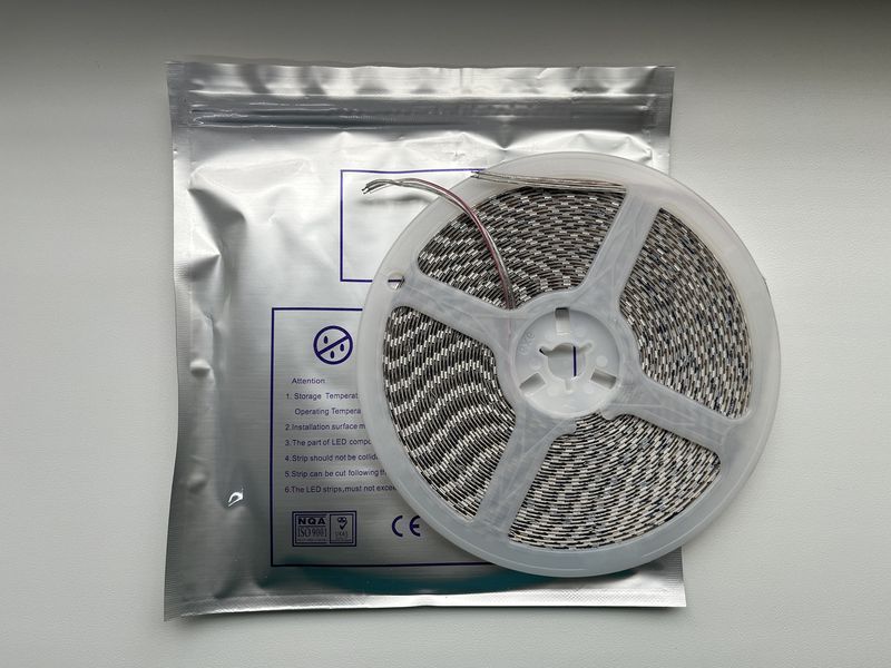 LED лента светодиодная нейтральная белая 5 мм. 5V SMD2835 2559001885 фото