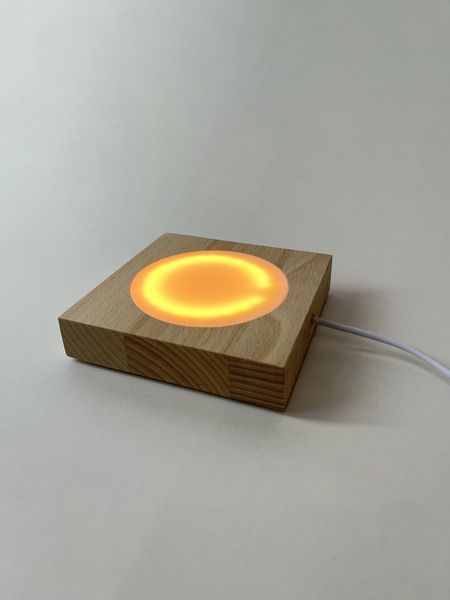 Квадратная подставка с LED подсветкой для подсветки статуэток, стекла или изделий из эпоксидной смолы. S10 фото