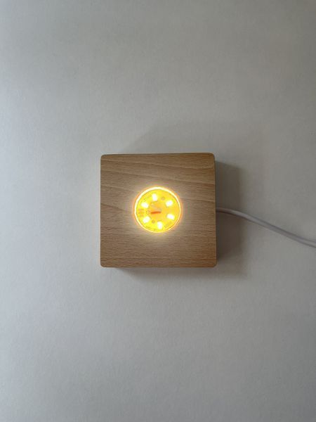 Подставка деревянная квадратная с LED подсветкой, 8 см. PK80 фото